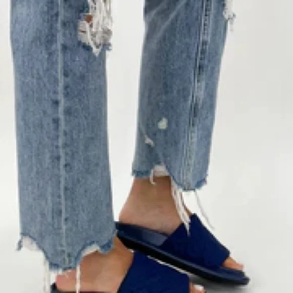 Pillow Velcro Slides - Picture 4 of 4